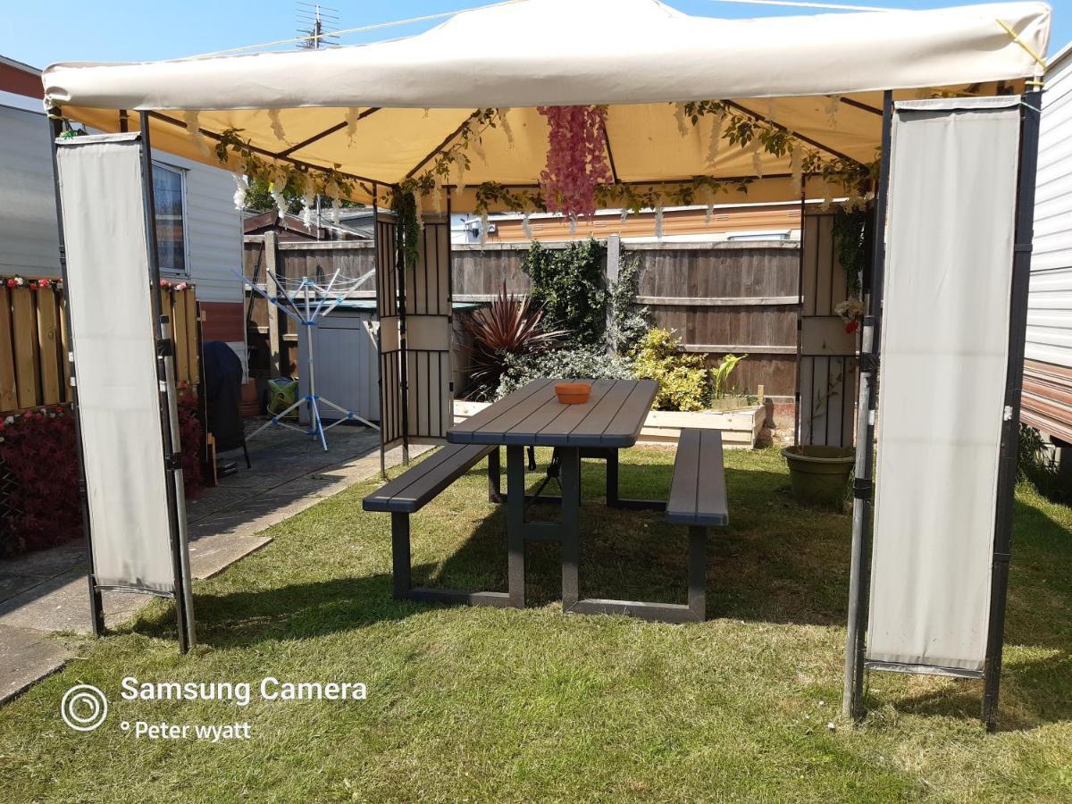 Gina'S Static Caravan,118 Sandsgate เฮมสบี ภายนอก รูปภาพ